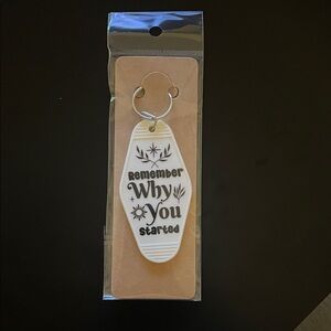 Inspirational White Key Holder
